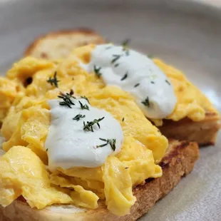 Truffle eggs over toast