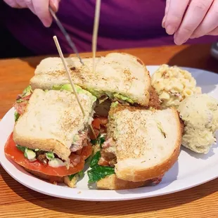 BLAT - vegan bacon lettuce avocado tomato sandwich (instagram: jax.vegan.eats)
