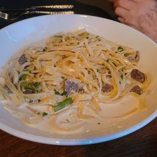 Beef tip Alfredo with mushrooms and asparagus