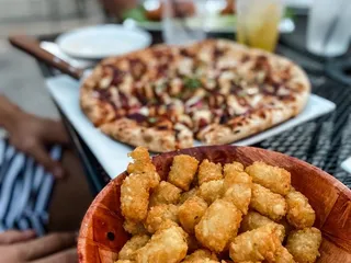 Hightopps Backstage Grille