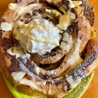 Cinnamon Bun Pancake