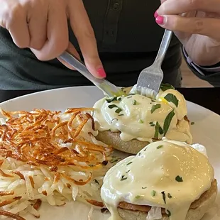 Walleyes Eggs Benedict