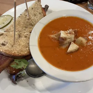 Tomato Basil Soup