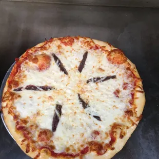 Old School. Anchovy and Cheese on a New York Crust