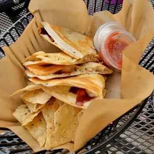 Bbq chicken quesidilla