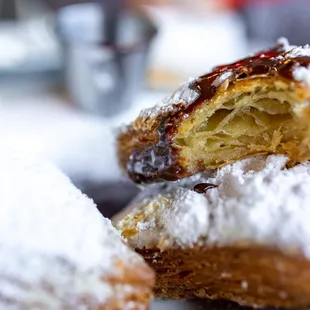 Beignet cross-section