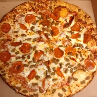 Large pepperoni &amp; sausage pizza
