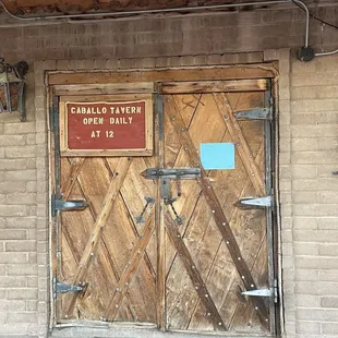 the entrance to the restaurant