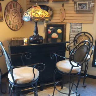 Lots of places for intimate seating