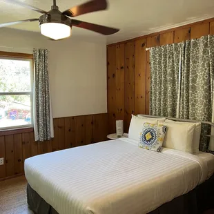 The Cabins at Buckeye Tree Lodge - Formerly Sequoia Village Inn