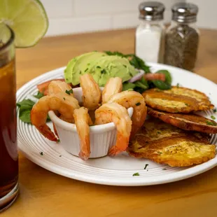 Garlic shrimp with to sides