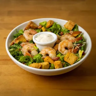 César salad with shrimp