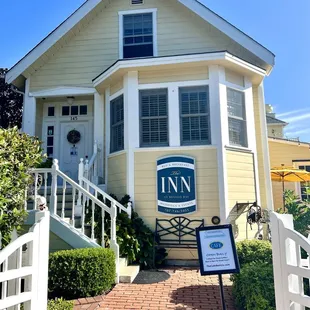 Entry to Inn with The Cafe at the Inn on the right.  So pretty.