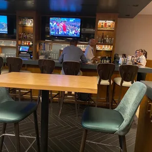 Excellent service by the staff at Cafe by Mise en Place. Thank you.