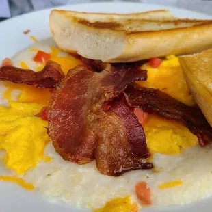 Southern Grits Scramble