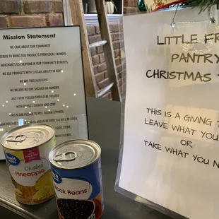 a little free pantry christmas tree