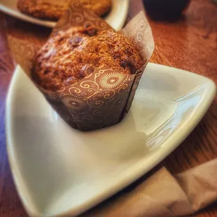 chocolate chip banana muffin