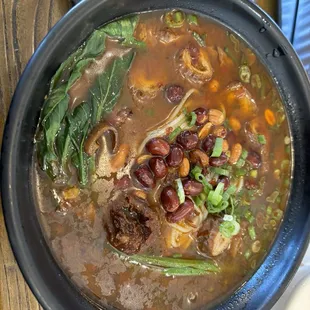 Pork intestines rice noodle