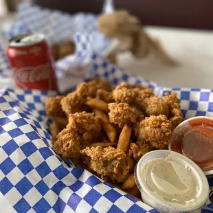 Fried oysters and Cajun fries