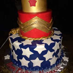 a wonder woman cake