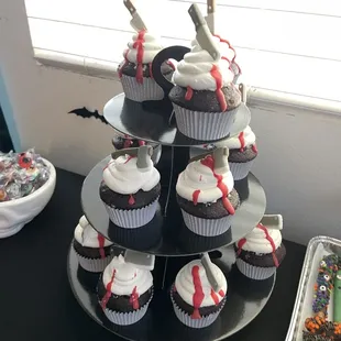 Halloween themed cupcakes for a birthday party