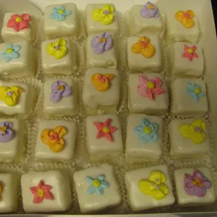 Petite Fours