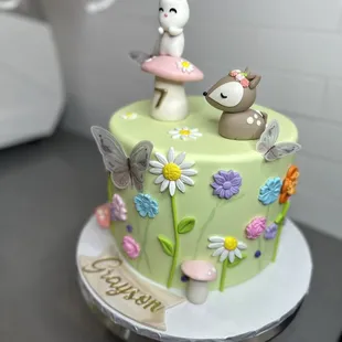 Woodland creatures cake