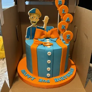 Best Blippi cake for my son&apos;s Birthday!