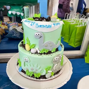 a birthday cake for a little boy