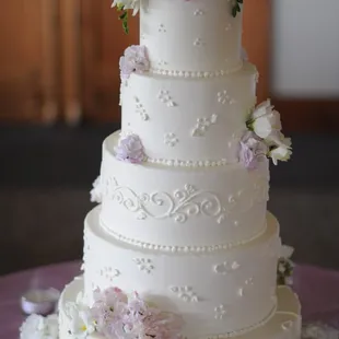 the cake studio - elegant wedding cake