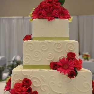 the cake studio - green and pink square wedding cake