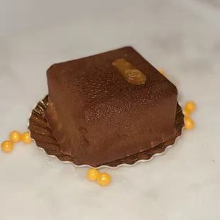Caramel cake