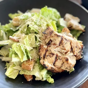 Caesar salad with chicken