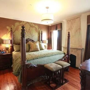 Campbell Hotel Bama Suite Room 203