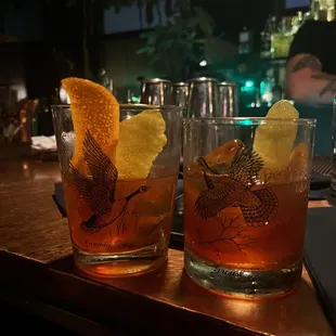 Old fashioned(s)