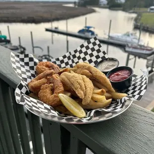 Mississippi Farm raised catfish our of Macon, MS!
