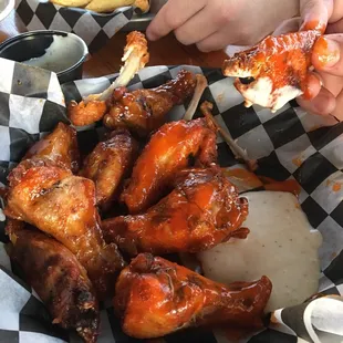 chicken wings, fried chicken, food, chicken, chicken wings and fried chicken, fried chicken wings, bbq wings, poultry, bbq chicken