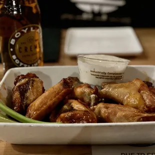 Honey Hot Wings