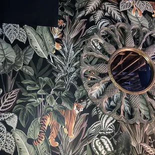 Loved the wall paper and mirror.