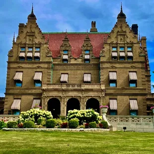 Exterior of Pabst Mansion