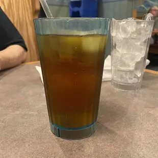 Unsweetened Iced Tea with Lemon