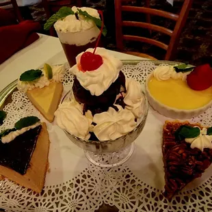 Dessert tray