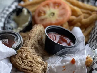 Pirate's Cove Tropical Bar & Grill