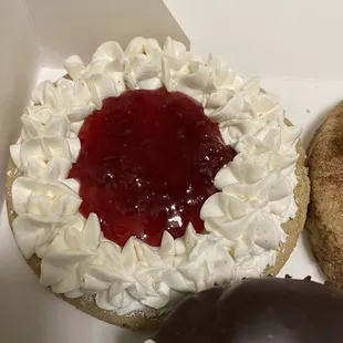 Strawberry cheesecake cookie