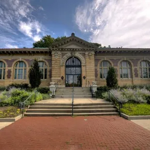 The Carnegie Center of Columbia Tusculum