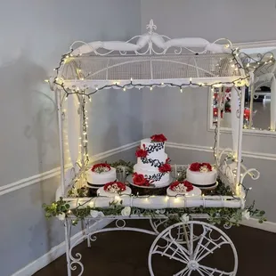 Cake stand