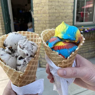 two cones of ice cream