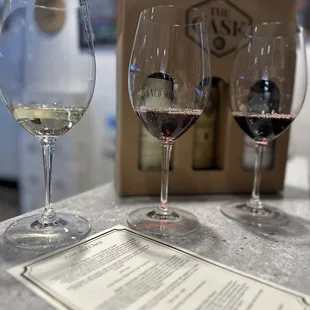 Monthly subscription with perfect pairing suggestions &amp; taster of each wine! (for less than 3 bottles at the store)