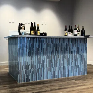Our tasting bar is open daily at 4pm! follow @thecasklv for featured brand schedule.