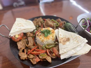 El Mahroosa Cafe & Restaurant